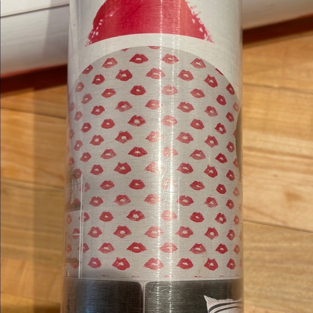 Red Lip Print Wall Paper